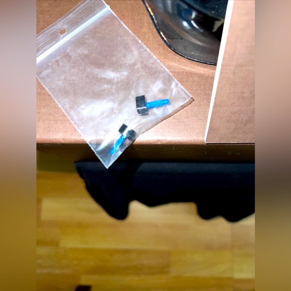 Louis Vuitton “Oh Really” Black Patent Gold Lock Platform Peep Toe Pump Size 6.5 - Picture 16 of 16